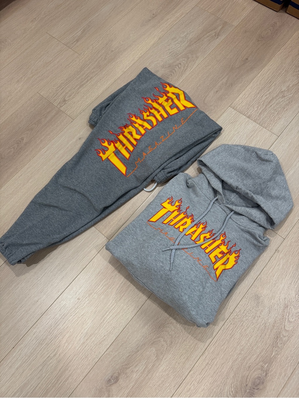 Thrasher Gray Flame Logo Hoodie & Joggers Set